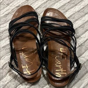 Earth Women's Black and Brown Strappy Sandals